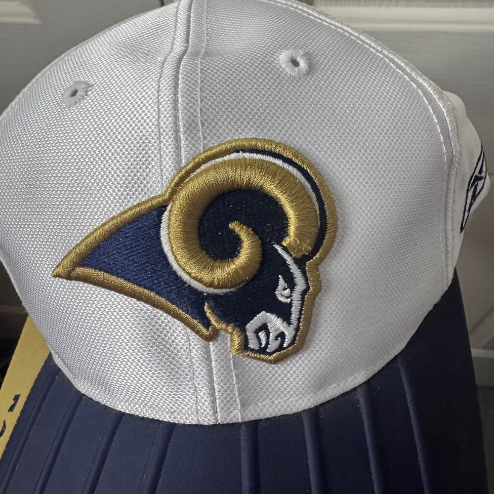 St Louis Rams Reebok NFL Equipment Strapback Hat‎ Ribbed Rubber Bill New Flawed - Picture 8 of 12